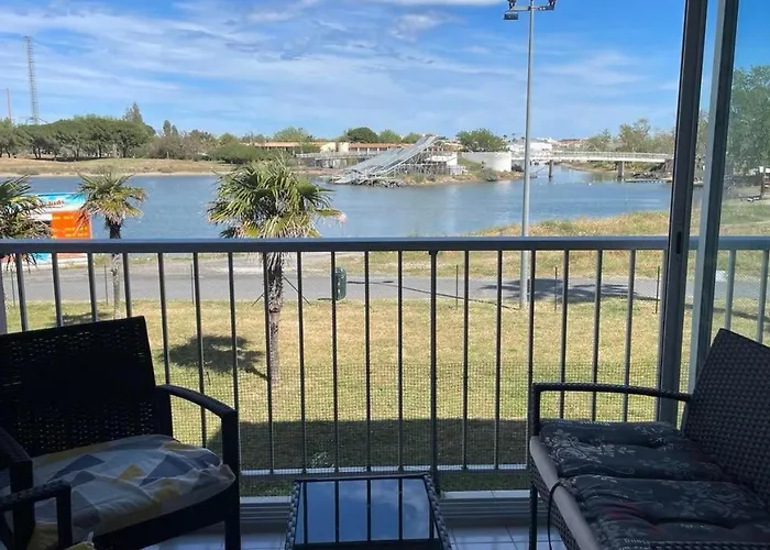 Amoureva,t2, Vue Lagon, Proche Mer, Parking, Clim, Piscine