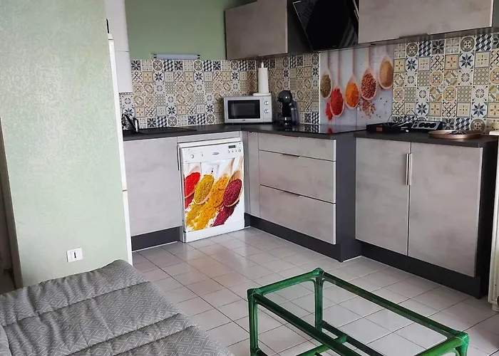 Amoureva,t2, Vue Lagon, Proche Mer, Parking, Clim, Piscine