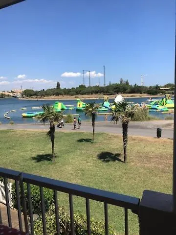 Amoureva,t2, Vue Lagon, Proche Mer, Parking, Clim, Piscine * Agde